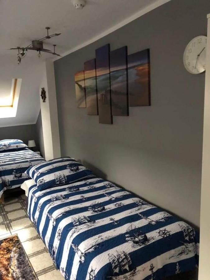 Nad Morzem U Kasi Apartment