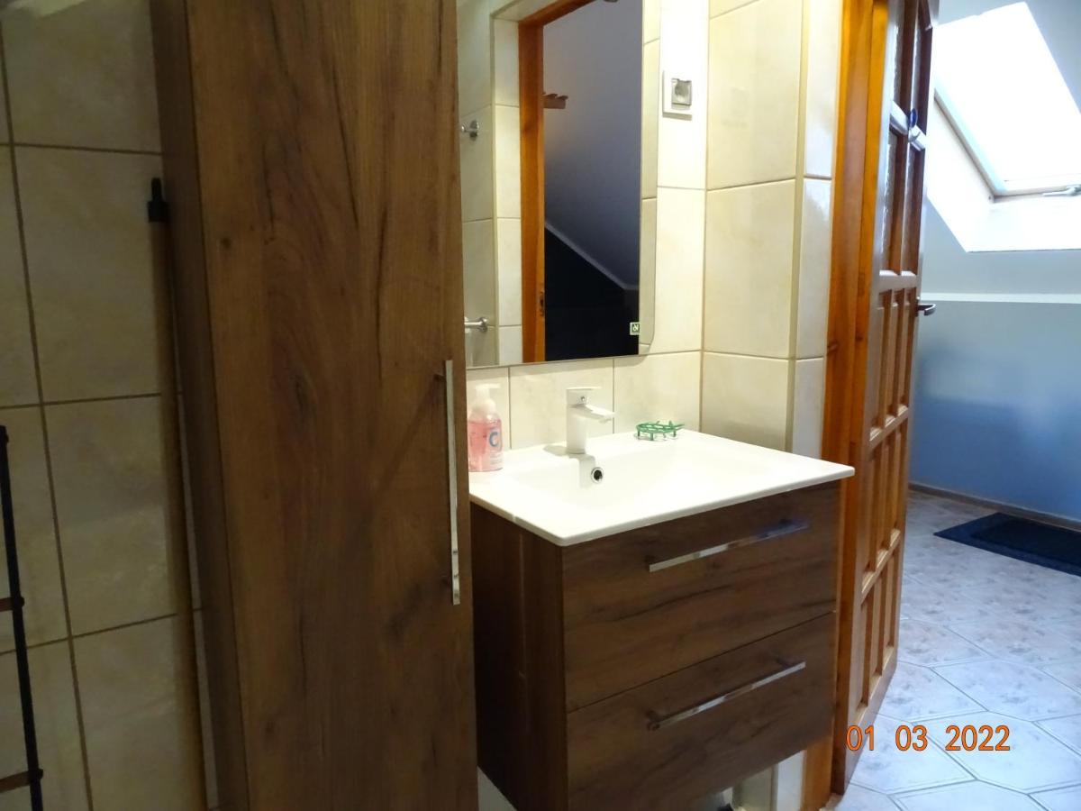 Nad Morzem U Kasi Apartment *